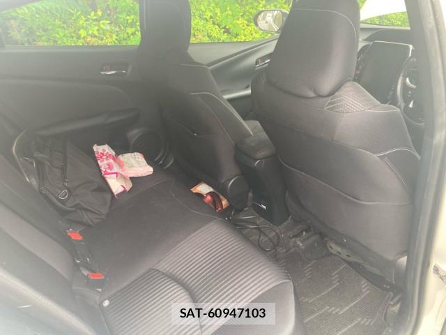 Toyota PRIUS PHV 2019-09 8726837-11