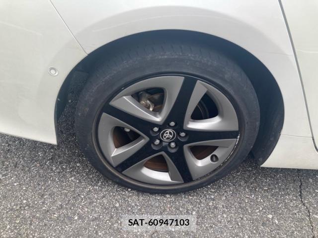 Toyota PRIUS PHV 2019-09 8726837-7