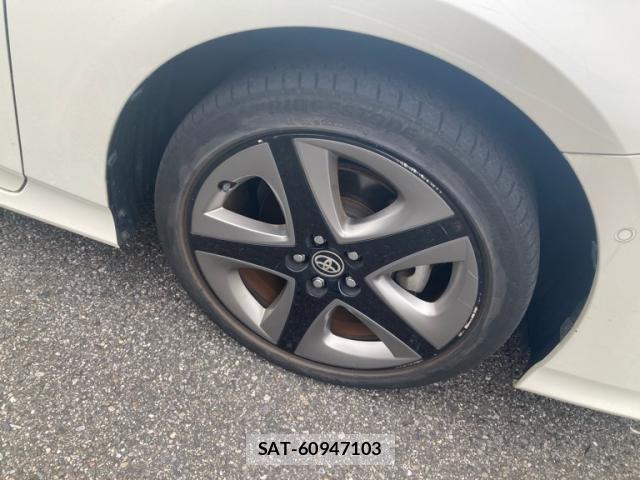Toyota PRIUS PHV 2019-09 8726837-8