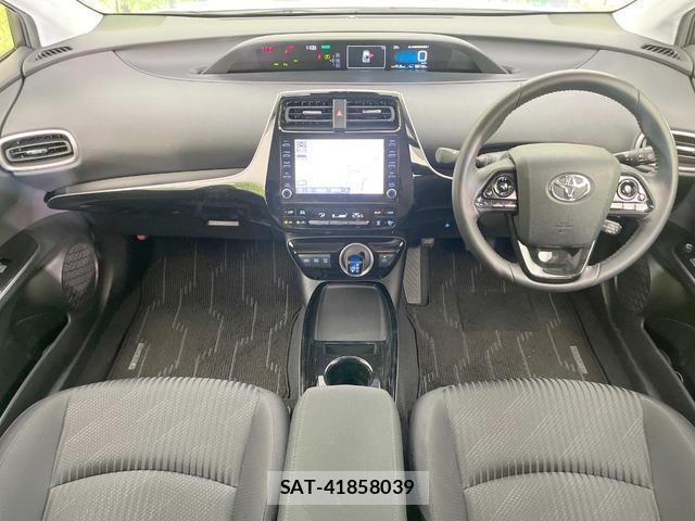 Toyota PRIUS PHV 2021-08 8727582-1