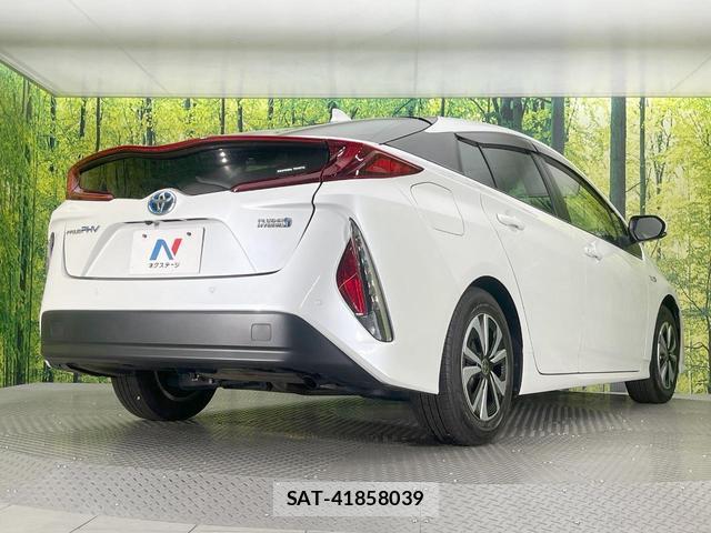 Toyota PRIUS PHV 2021-08 8727582-16