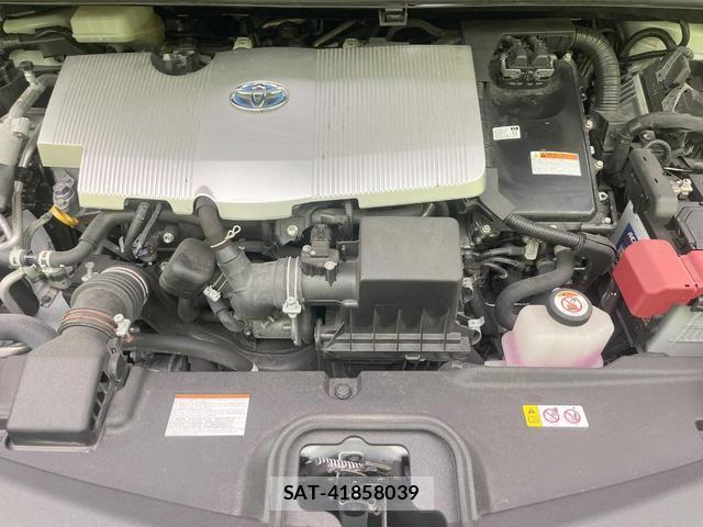 Toyota PRIUS PHV 2021-08 8727582-17