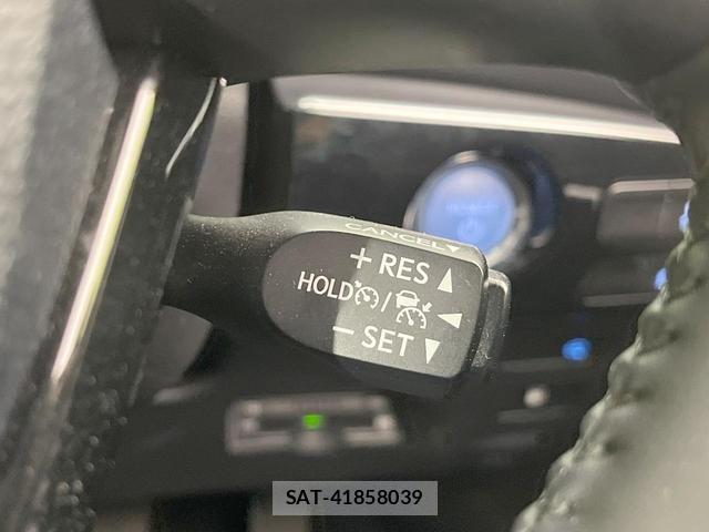 Toyota PRIUS PHV 2021-08 8727582-5
