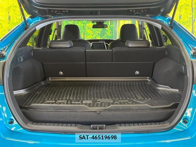 Toyota PRIUS PHV 2018-01 8728778-10