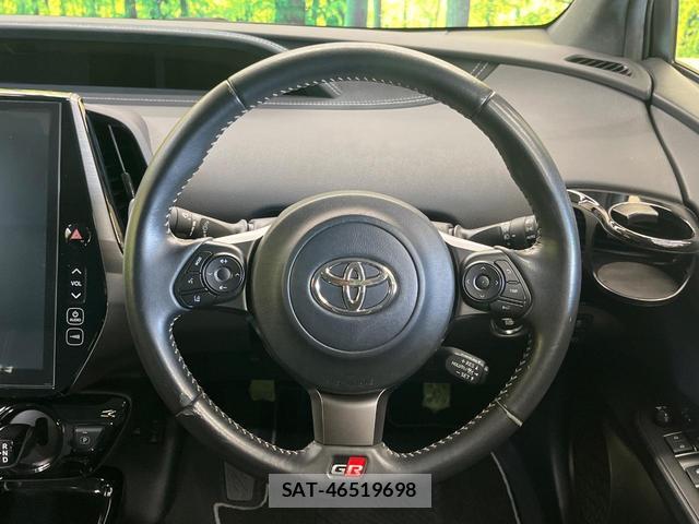 Toyota PRIUS PHV 2018-01 8728778-4