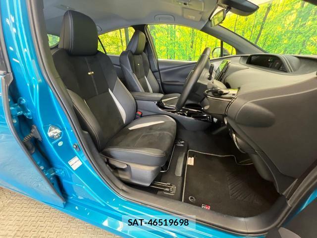 Toyota PRIUS PHV 2018-01 8728778-8