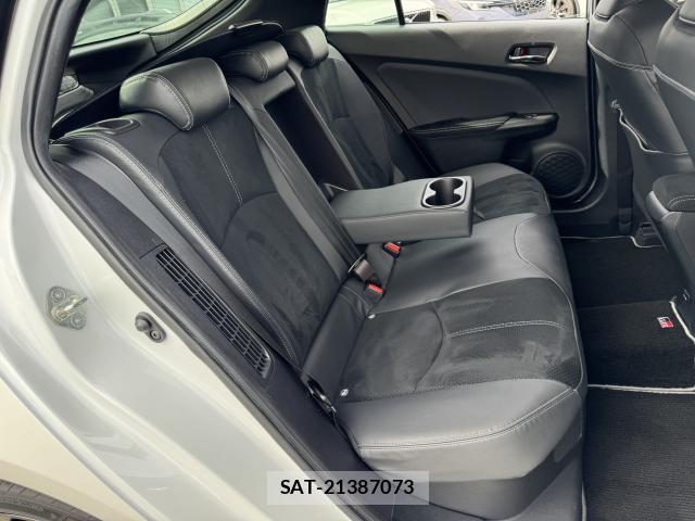Toyota PRIUS PHV 2022-08 8728813-15