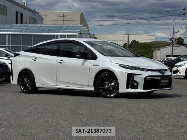 Toyota PRIUS PHV 2022-08 8728813-18