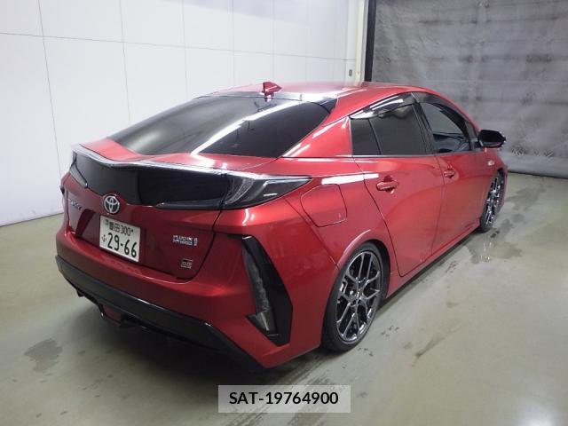 Toyota PRIUS PHV 2018-03 8729739-6