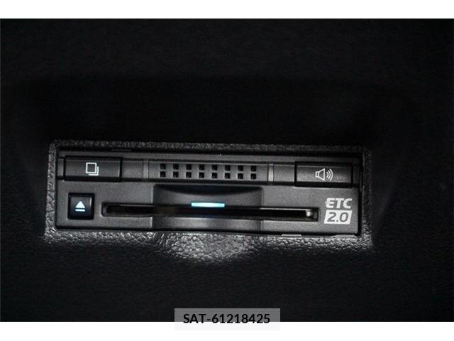 Toyota PRIUS PHV 2017-09 8729862-4
