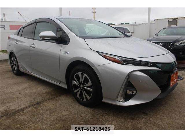 Toyota PRIUS PHV 2017-09 8729862-6