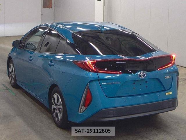 Toyota PRIUS PHV 2017-06 8730142-1