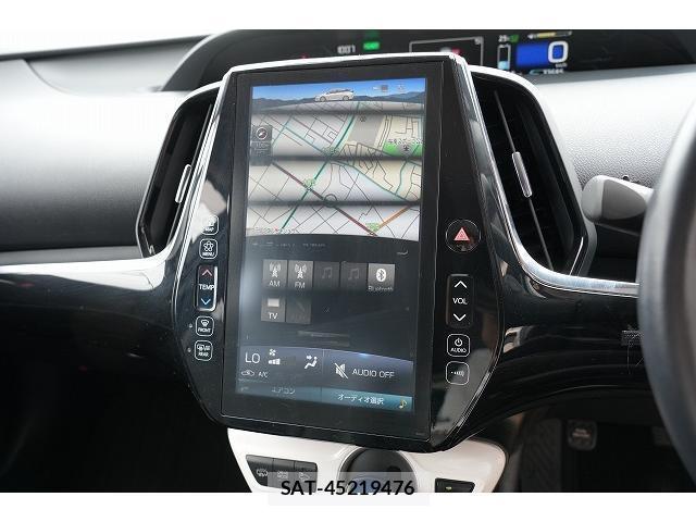 Toyota PRIUS PHV 2017-05 8730567-13