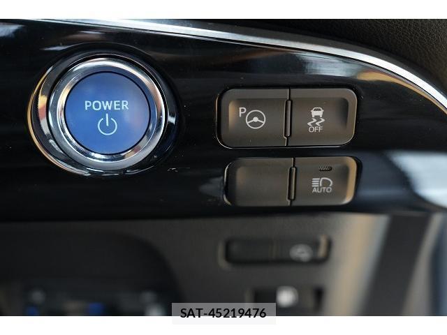 Toyota PRIUS PHV 2017-05 8730567-7