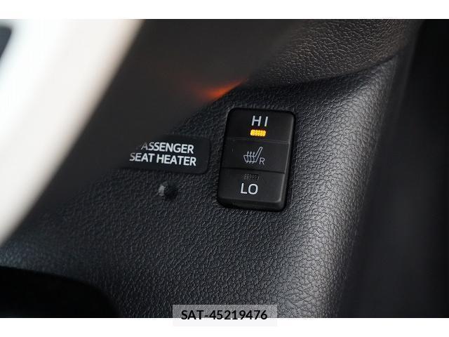 Toyota PRIUS PHV 2017-05 8730567-8