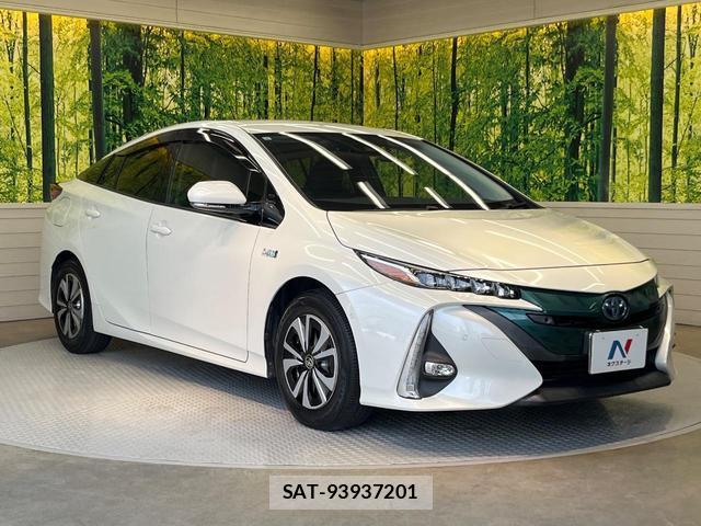 Toyota PRIUS PHV 2017-12 8730844-15