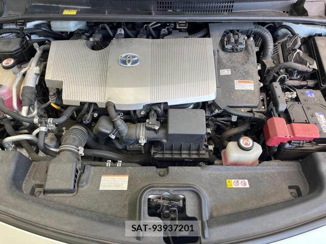 Toyota PRIUS PHV 2017-12 8730844-17