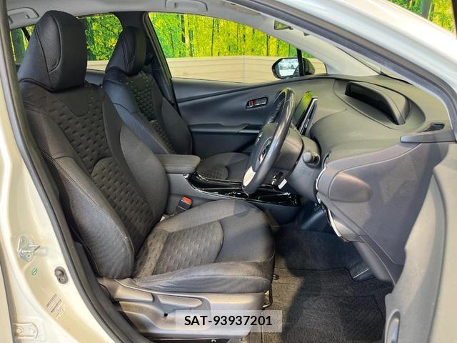 Toyota PRIUS PHV 2017-12 8730844-7