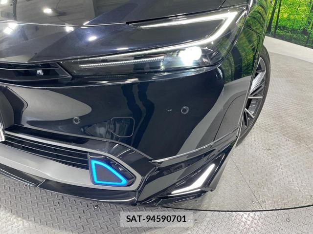 Toyota PRIUS 2023-03 8725947-12