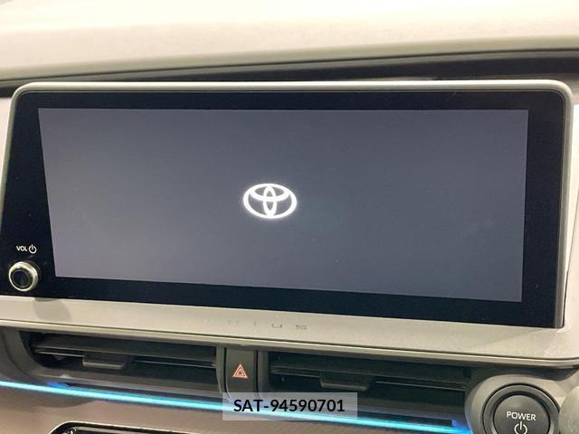 Toyota PRIUS 2023-03 8725947-6