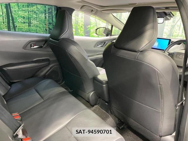 Toyota PRIUS 2023-03 8725947-9