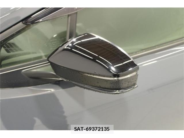Toyota PRIUS 2023-04 8726014-19