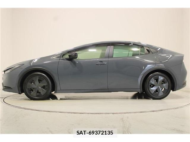 Toyota PRIUS 2023-04 8726014-8