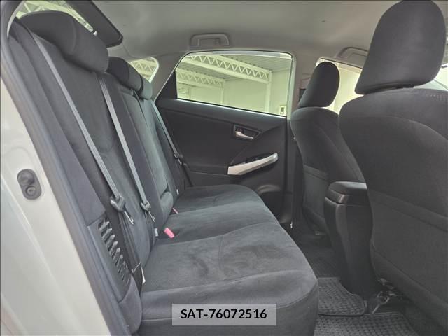 Toyota PRIUS 2013-08 8726052-11