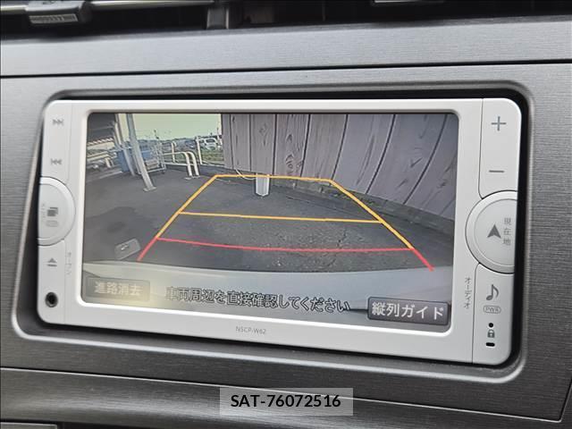 Toyota PRIUS 2013-08 8726052-3
