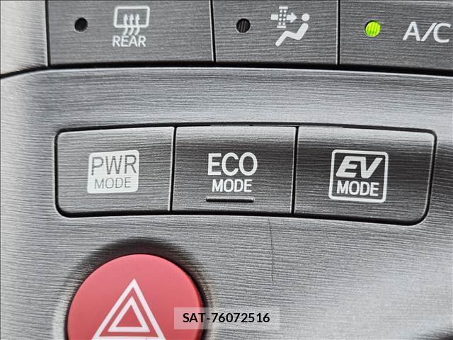 Toyota PRIUS 2013-08 8726052-9