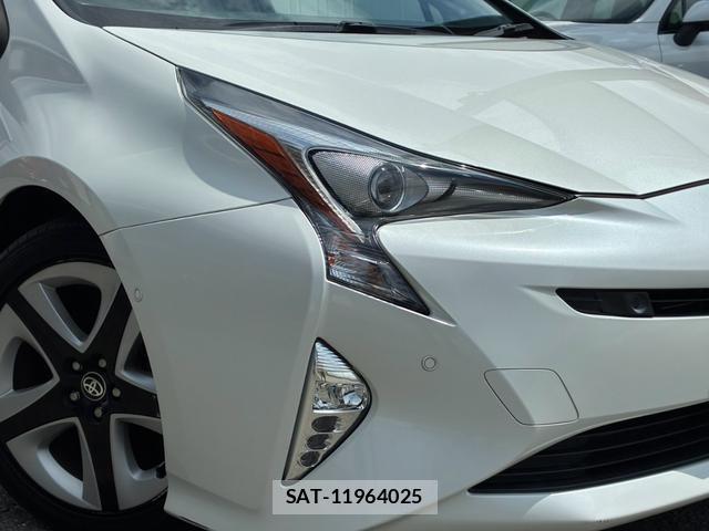 Toyota PRIUS 2016-12 8726105-10