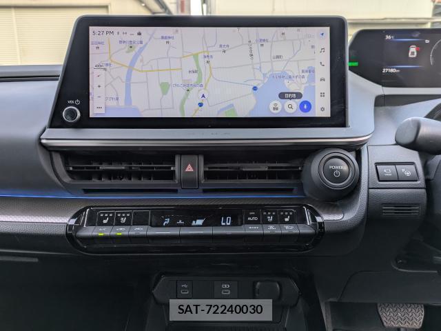 Toyota PRIUS 2023-06 8726165-14