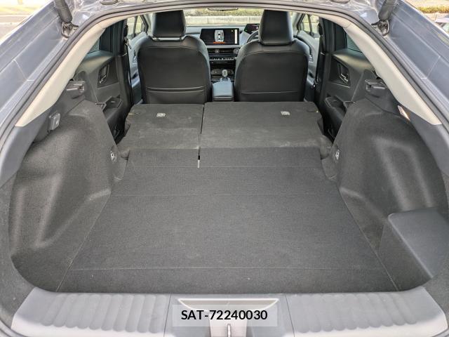 Toyota PRIUS 2023-06 8726165-15