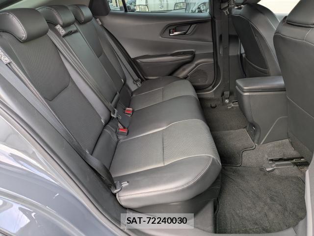 Toyota PRIUS 2023-06 8726165-18