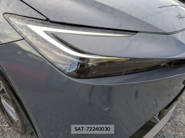 Toyota PRIUS 2023-06 8726165-6