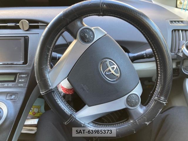 Toyota PRIUS 2011-09 8726171-11