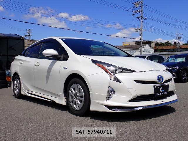 Toyota PRIUS 2016-01 8726327-11