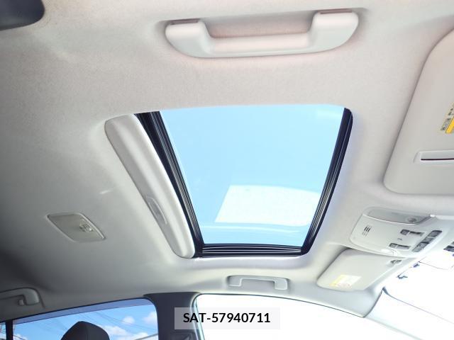Toyota PRIUS 2016-01 8726327-16