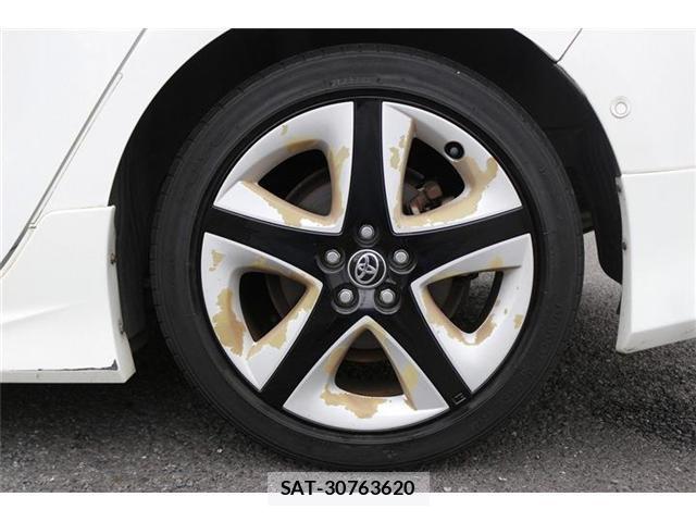 Toyota PRIUS 2016-09 8726628-12