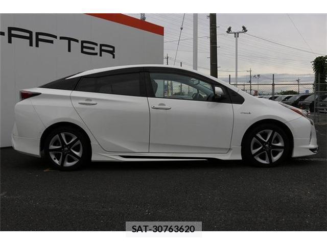 Toyota PRIUS 2016-09 8726628-7