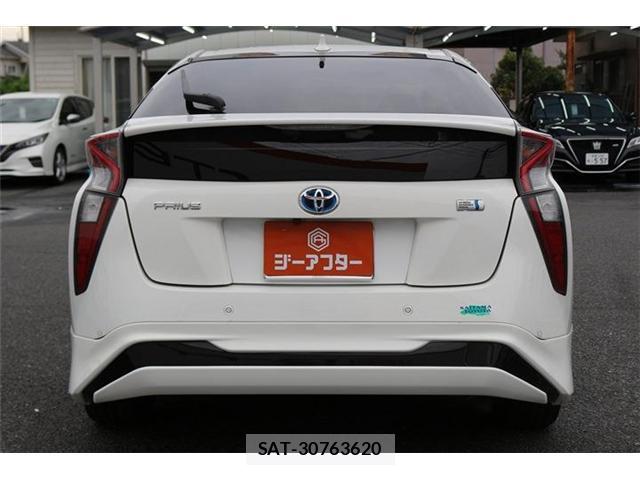Toyota PRIUS 2016-09 8726628-8