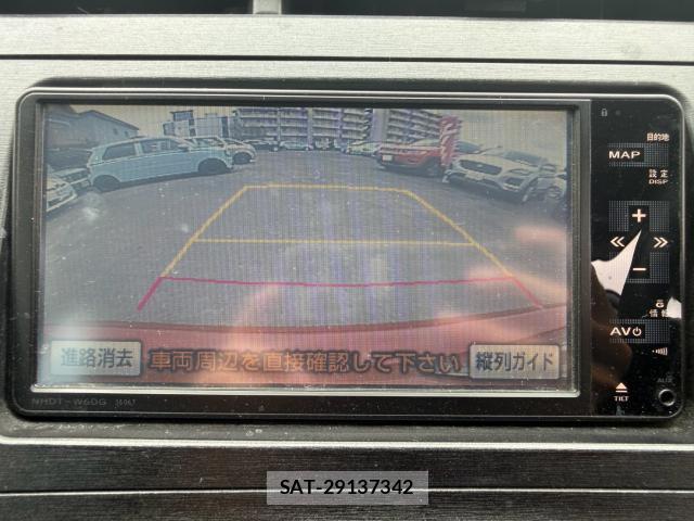 Toyota PRIUS 2014-08 8726652-4