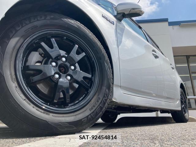Toyota PRIUS 2014-09 8726782-12