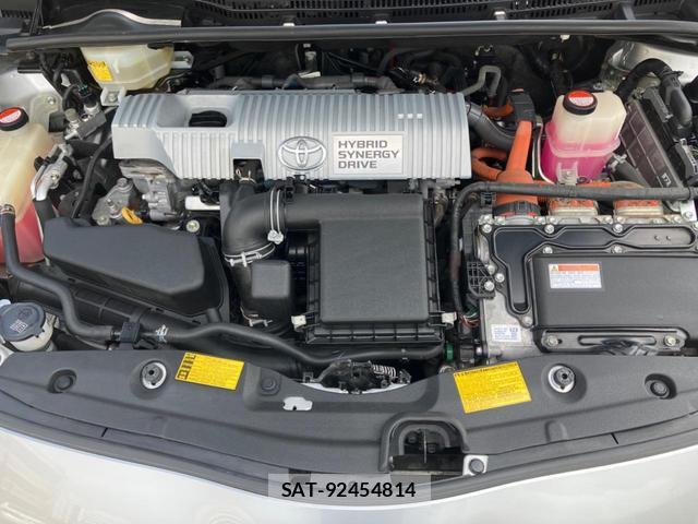 Toyota PRIUS 2014-09 8726782-17