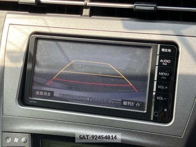 Toyota PRIUS 2014-09 8726782-3