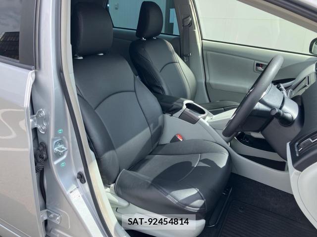 Toyota PRIUS 2014-09 8726782-7