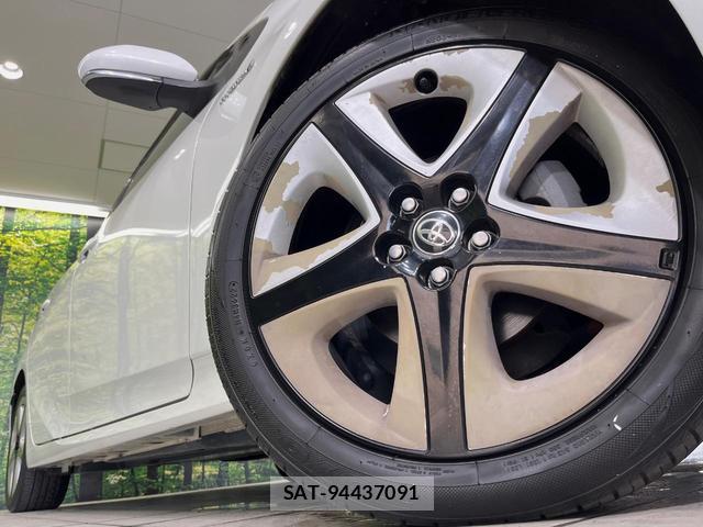 Toyota PRIUS 2017-11 8726816-12