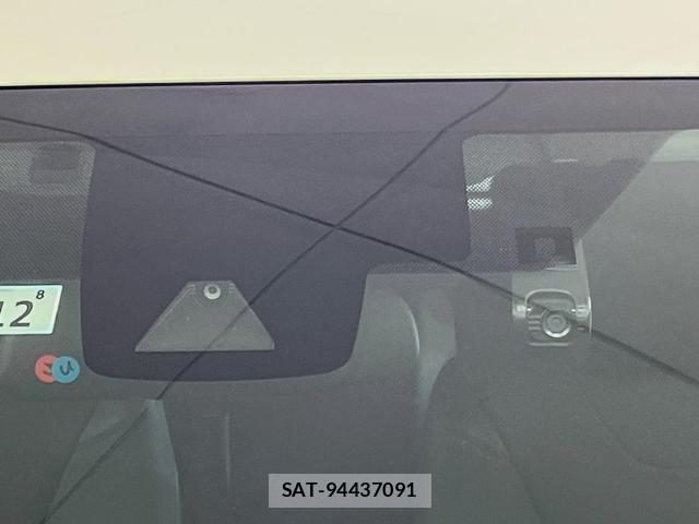 Toyota PRIUS 2017-11 8726816-2