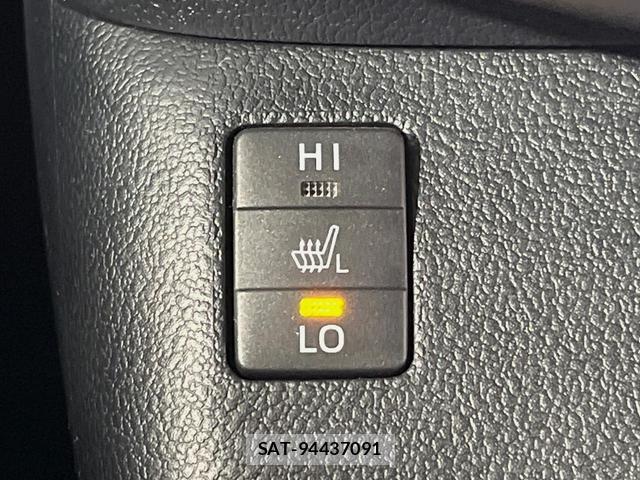 Toyota PRIUS 2017-11 8726816-6