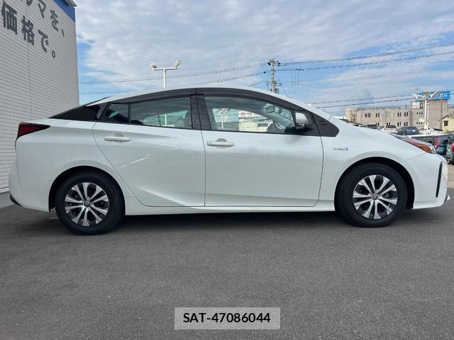 Toyota PRIUS 2019-12 8727031-16